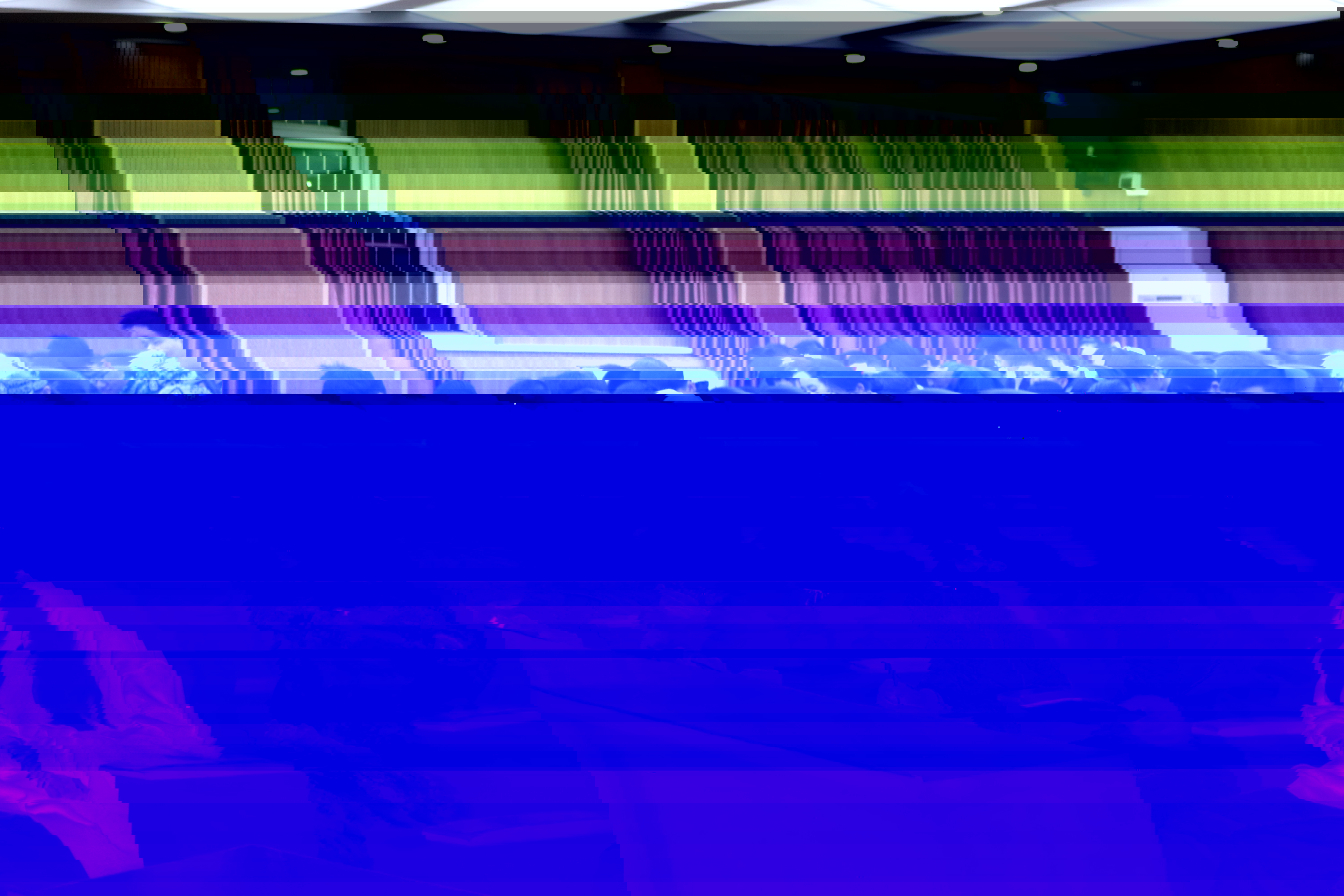 69E6B2